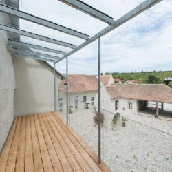 109 Landgut Gruber 109 Landgut Gruber – Hof mit Brunnenhaus 17. Jhdt.