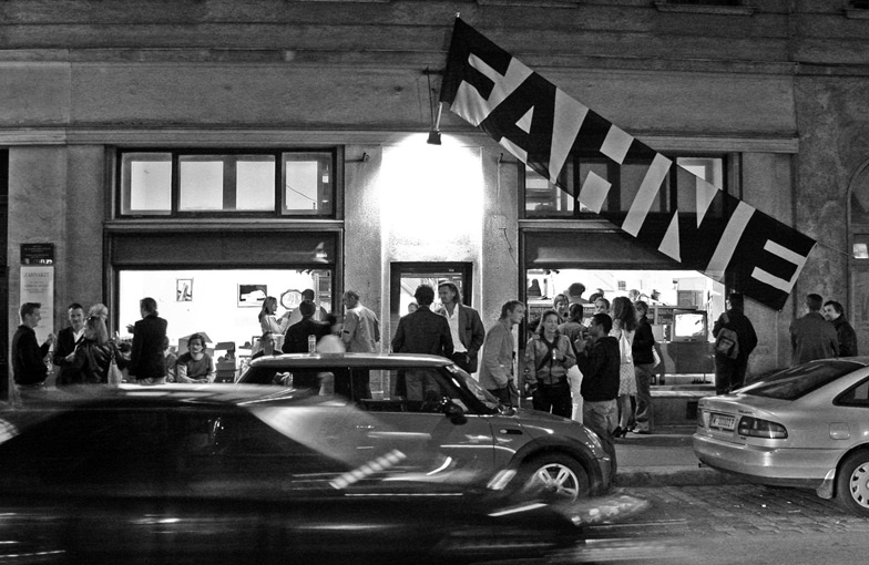 Sputnic Contact Sputnic Contact