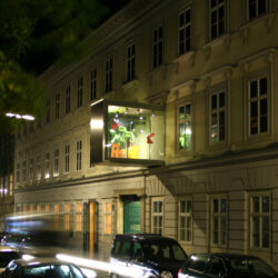 Das Auge des Museums_Innenraumerweiterung zum Aussenraum, Möbelmuseum Wien, 2006