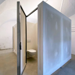 Public Toilet_Schloss Buchberg, Kamptal, 2022