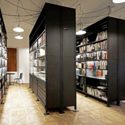 Schwarzes Archiv_Heimo Zobernig, Norbert Steiner, Kunstraum Buchberg_Schloss Buchberg, Kamptal, 2021