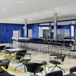 Swiss Re Next, Bar X6 Swiss Re Next, Bar X6